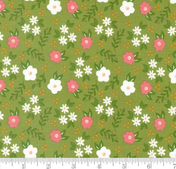 Bountiful Blooms Small Floral Fern 37661 19 by Sherri & Chelsi from Moda