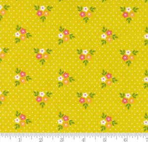 Strawberry Lemonade Bouquets Florals Dots Lemonade 37672 18 by Sherri & Chelsi from Moda