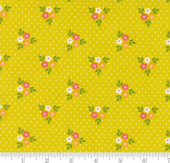 Strawberry Lemonade Bouquets Florals Dots Lemonade 37672 18 by Sherri & Chelsi from Moda