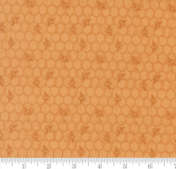 Honeycomb Novelty Bees Blender Wild Honey Honey 5253 16 by Lella Boutique from Moda by the yard