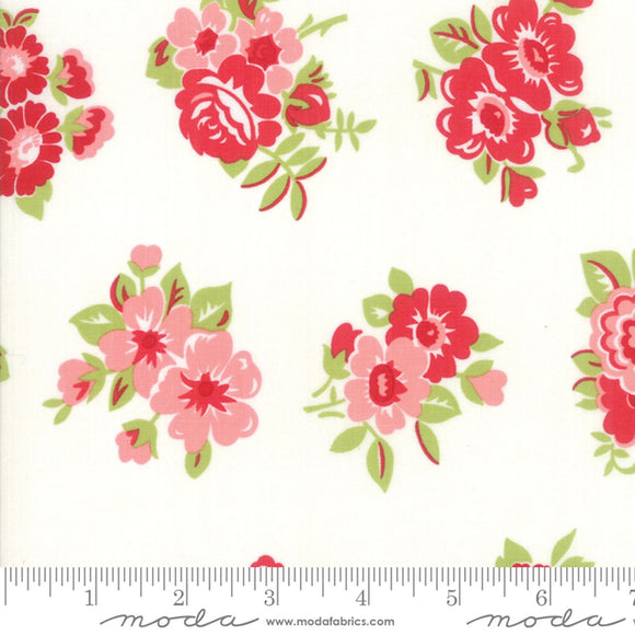 Little Snippets Cream Large Floral Fabric 55188-15 from Moda